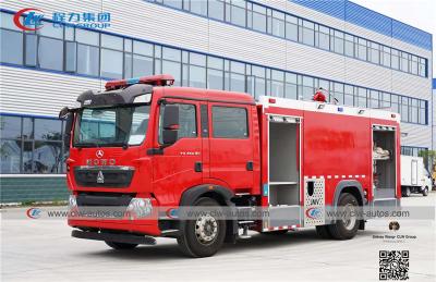 Cina Camion dell'autopompa antincendio del carro armato della schiuma di Sinotruk Howo 4x2 8cbm in vendita