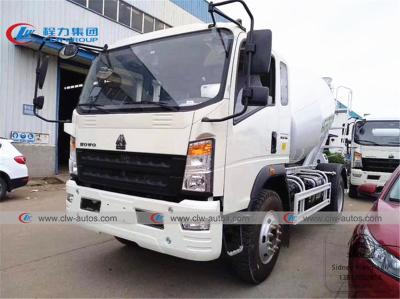 China Mischer-LKW SINOTRUK HOWO 4x2 LHD 4000L zu verkaufen