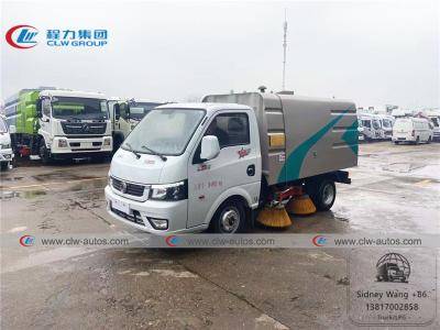 China Dongfeng 2 - el tanque de agua de 3T Mini Road Sweeper Truck With 0.8cbm y el tanque del polvo 1.7cbm en venta