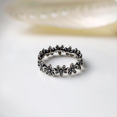 China CLASSIC Original Design New Little Daisy Fashion Zircon Ring Wholesale Price Infinity Customized Women 925 Sterling Silver Ring for sale