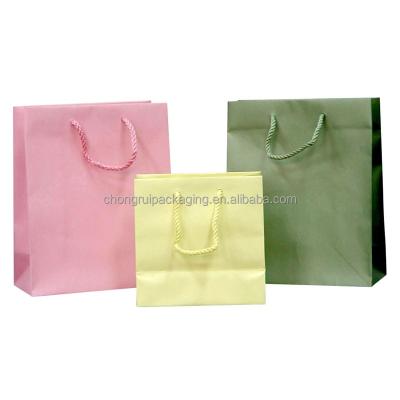 China Custom Logo Colorful Recycled Paper Bag Clothing Shoe Gift Packaging Bag Recyclable for sale