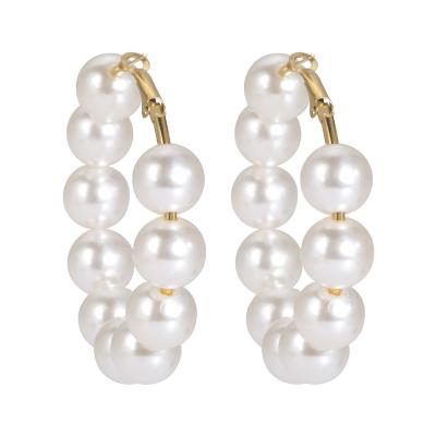 China Hiphop Jewelry 2022 New Design Fashion Beautiful Stainless Steel Gold Color Classic Circle Natural Pearl Earrings for sale