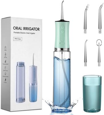 Cina 220&650ML Oral Irrigator USB Rechargeable Water Flosser Portable Dental Water Jet Waterproof Irrigator Dental Teeth Cleaner in vendita