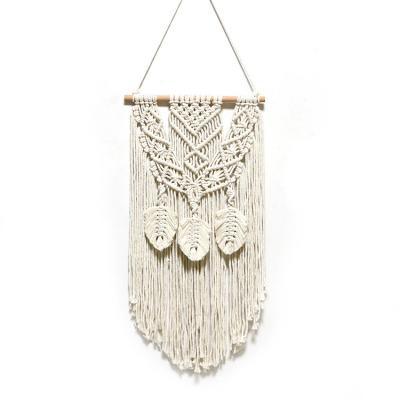 China Beautiful New Decoraion Macrame Feather Leaf Design Hand - Woven Bohemian Wall Art Hanging Decoration Tapestry Tassel Pendant For Living Room Home for sale