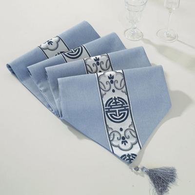 China Beautiful Chinese Modern Classical Cotton Retro Minimalist Decoration Table Cloth Runner for Events Dinners Wedding Spring Supply Holidays for sale