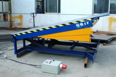 中国 1500Kg トラックのための電気機械容器の船積みドックの傾斜路 販売のため