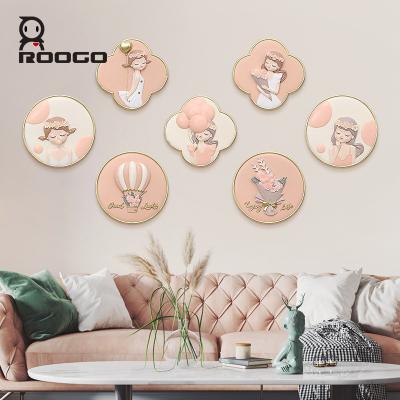 China ROOGO Wholesale Resin Girl Wall Hanging Art Home Bedroom Decoration Ornament Fairy Gift for sale