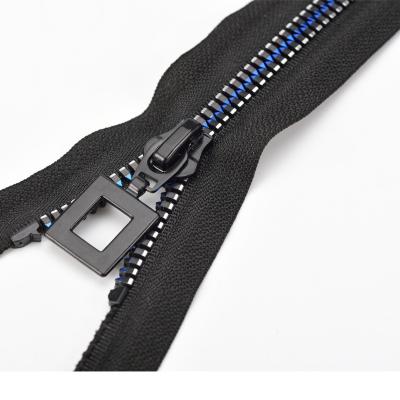 China Automatic Lock The Hottest Selling Fashion Garment Resin Service Zipper With Corn Tooth for sale