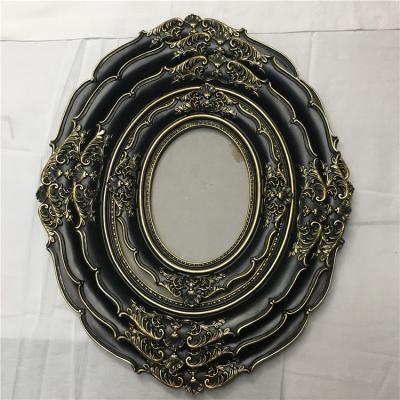 China Europe Retro Style Gold Photo Frames Classic Resin Picture Frames Antique Oval Picture Frame for sale