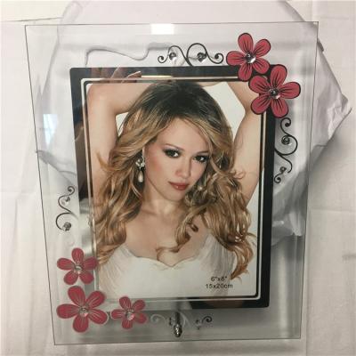 China 2020 New Design Sexy Glass Photo Frame Classic Flat Glass Photo Frames for sale