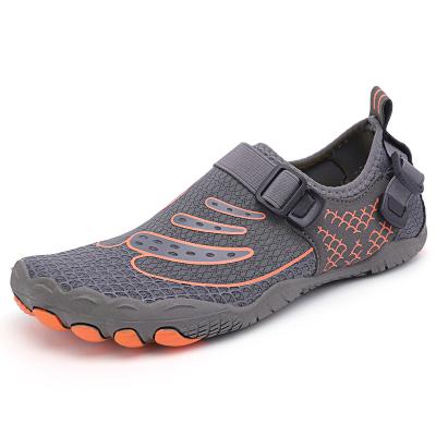 China New Arrival Summer Beach Bathing Water Shoes Unisex Cushioning Walking Aqua Shoes for sale