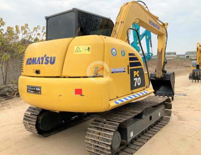 China Japanese Second Hand Komatsu 6ton 7ton Used Excavator Komatsu PC60-7 PC70-8 Crawler Excavator Small Digger 0.39m; ³ for sale