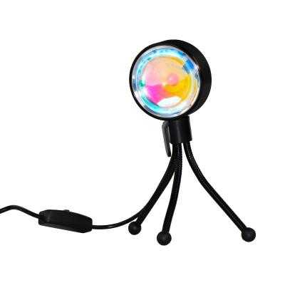 China 2022 New Arrivals LED Rainbow Light USB RGB Modern Sunset Lamp Modern Projector Sunset Lamp 16 Colors For Living Room Bedroom for sale