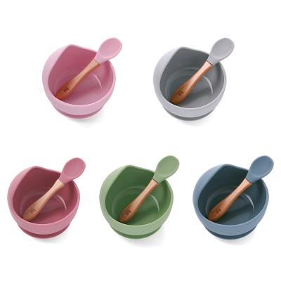 China Suction Free Silicone Baby Bowl Silicone BPA Kids Baby Feeding Bowl Set Spoon With Wooden Handle for sale