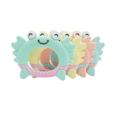 China Factory Eco-Friendly Hot Sale Animal Sensory Soft Silicone Crab Shape Infant Bite Training Easy Grip For Baby Chewing for sale