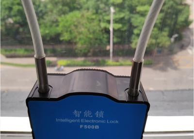 Cina Indicatore di posizione portatile SMS/RFID E di JT701 GPS - la ripresa esterna della serratura sblocca per il App di Android in vendita