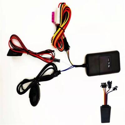 China De Drijversapparaat van Mini Size Free App TK004 GPS met Motor Afgesneden Mic S.O.S.alarm Te koop