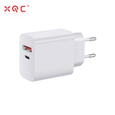 China Quick Charger 3.0 CE/FCC Approved QC3.0 Wall Charger For iPhone Samsung Xiaomi Phone Charger Fast Charging for sale