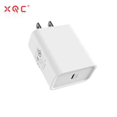 China New Custom Fast Charger 3.0 Palladium 18W Mobile Phone Charger For iPhone QC3.0 USB Ports Dual USB C Fast Charging Wall Charger for sale