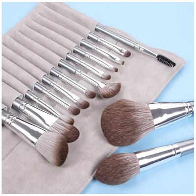 China Custom Logo Vegan Makeup Brushes High Quality OEM Women's Luxury Cheek Brush Kit Soft Hair Wood Handle for sale