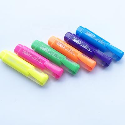 China Office Colored Large Volume Highlighter Durable Attractive Marker Pen for sale