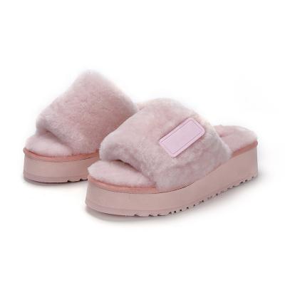 China Lightweight Platform Style Sheep Shearing Slippers Fur Winter Women Adult Slides for sale