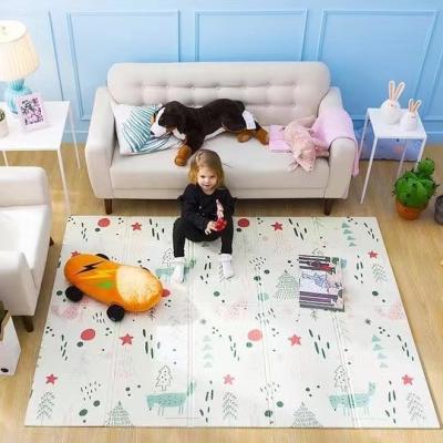 China 2021 Factory Wholesale Waterproof+ECO-Friendly Kids Baby Play Mat Waterproof Anti-slip xpe Folding Crawling Mat for sale