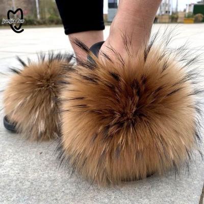 China Wholesale 2022 Design Light Weight Fox Fur Fluffy Brown Raccoon Fur Furry Slides Real Slippers For Women With Logo for sale