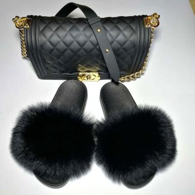 China Lightweight Cheap Customized Purses And Checked Green Fur Slides Sets for sale