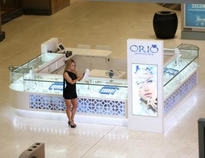 China Luxury Mall Kiosk Jewelry Display Kiosk In Wooden Mall Kiosk Luxury Retail Display Kiosk New Customized Jewelry Design for sale