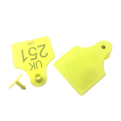 China 860-960MHz TPU Animal Ear Tags Farm Livestock Identification 101x77 Mm for sale