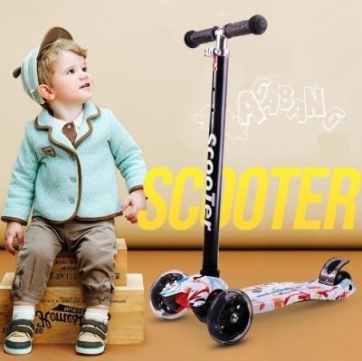 China Flash Four-Wheeled Stroller Scooter for 3-6-8 Years Old Modern Children's Outdoor for sale