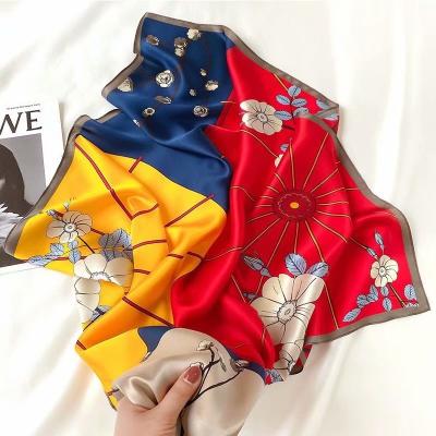 China Retro Scarf Square Neck Flower Stripe Wave Point Scarf Beach Sunscreen Female Scarf Women Print Silk Head Luxury Small Scarves for sale