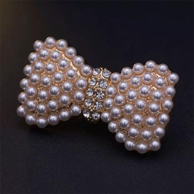 China High Quality Rhinestone Pearl Bow Shoe Buckle Crystal Ladies High Heels Shoe Accessories Shoe Buckle for sale