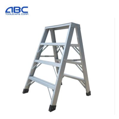 China Folding Ladders Pedal Wide Type IA 3-Foot Folding Aluminum Sawhorse Step Ladder With 300-Pound Duty Capacity for sale