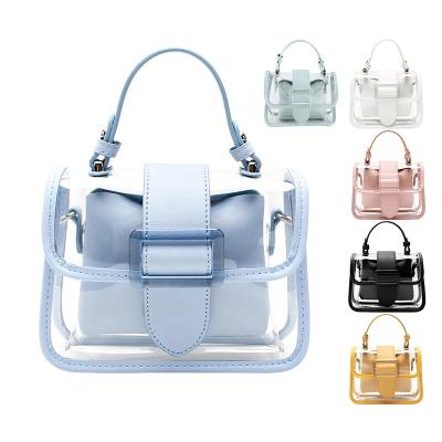 China Fashion PVC Chains Waterproof Transparent Clear Messenger Crossbody Purse Handbags For Women for sale