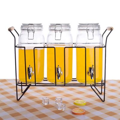 China Eco-friendly Pineapple 2L Juice Jar Water Drink Beverage Dispenser With Glass Faucet Lid Set for sale