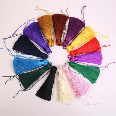 China Factory Wholesale Handmade Fashion 8cm Polyester Mini Tassels Fringe Small Pendant For DIY Jewelry Making for sale