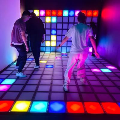 China RGB LED Floor Dance Tile Jumping Grid Juego Super Grid para el parque de diversiones en venta