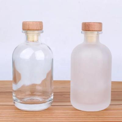 China Beverage Custom Design Bulk Gin Bottle 200ml 250ml 350ml 375ml 500ml Gin Bottles for sale