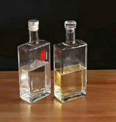 China Crystal Whiskey Bottles 100ml 30ml Glass Beverage Spray Bottles Whiskey Bottles in Vidrio Vases for sale