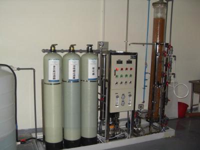 China 2000LPH Deionized o abastecimento de água, 99,7% rejeção Ion Exchange Dm Plant à venda