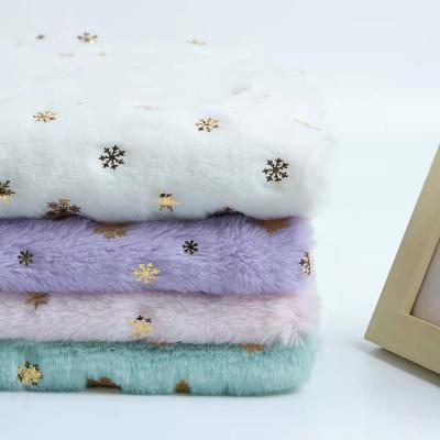 China Factory High Quality Bunny Hair Foil Gold Fabric Snowflake Pattern Shrink-Resistant, Wholesale Polyester Fleece Fabric for sale