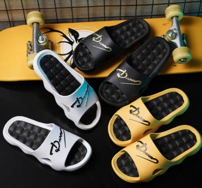 China 2021 Breathable Men Summer Slide Slippers Use Bathroom Indoor Home Slippers Beach Slippers for sale