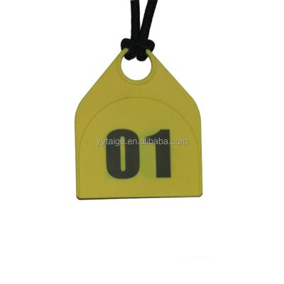 China Durable 120*100mm Animal Ear Tags Cattle ID Tags For Herd Requirements for sale