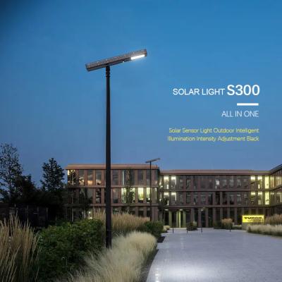 China Automatic Solar Street Light Outdoor Intelligent Illumination Intensity Adjustment en venta