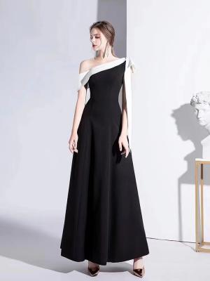 China Timeless Elegance Black Evening Dress zu verkaufen