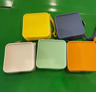 China Customized 100% Food Grade Silicone Cosmetic Bag Storage Box for Makeup Accessories for sale