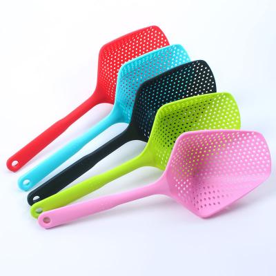 China 60g duurzame spaghetti strainer non stick scoop pasta lepel set voor makkelijk koken Te koop