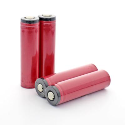 China Batterie 3.7V Sanyos UR18650ZY 2600mAh 18650 mit geschützter Knopfspitze, gut für Taschenlampe setzt sich in Brand zu verkaufen